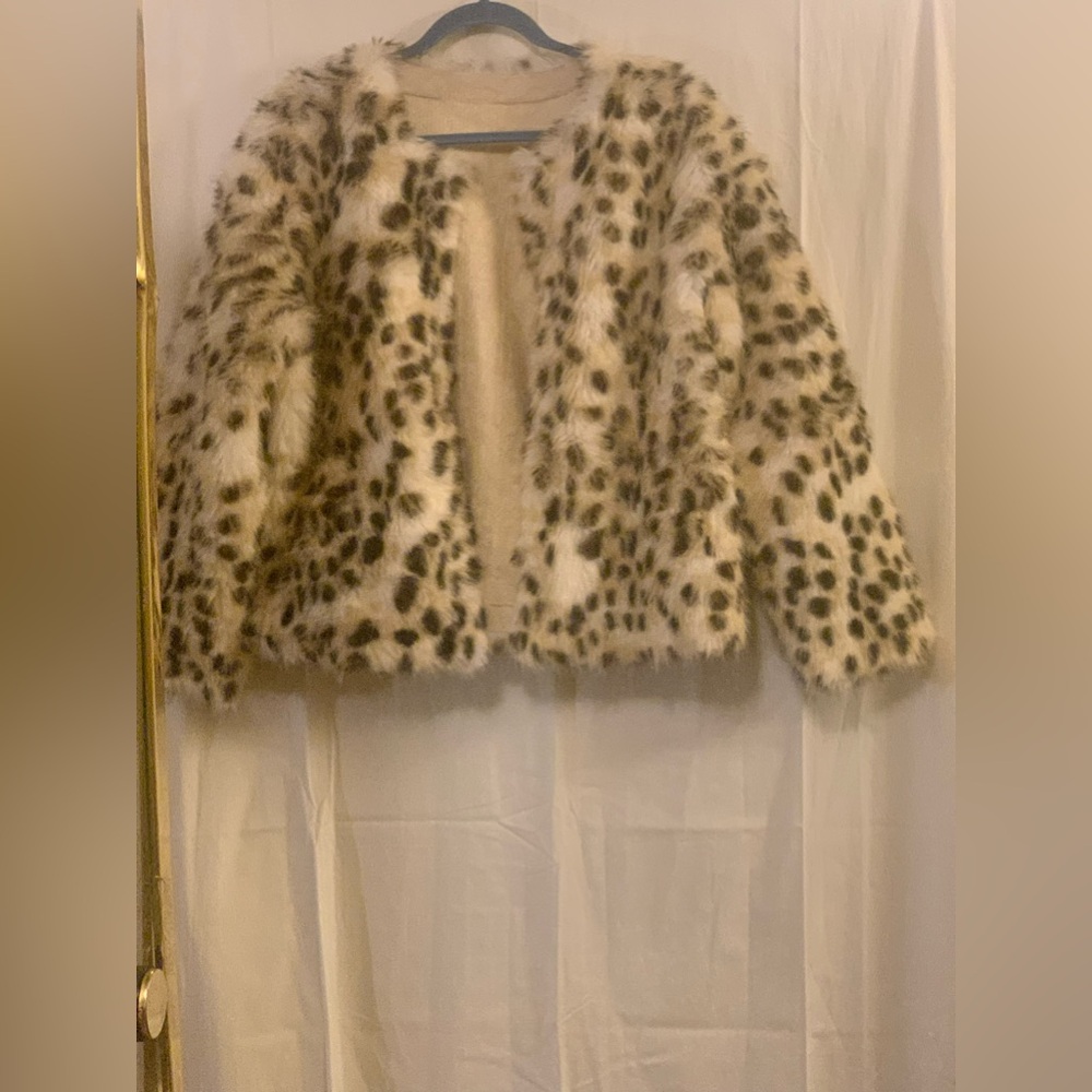 Long Sleeve Faux Fur Animal Print Short Over Wear Jacket Coat